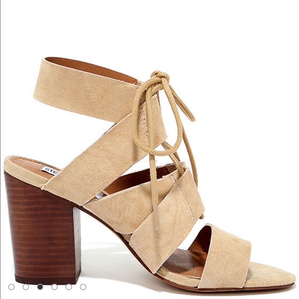 Sandals - Picture 1 of 8